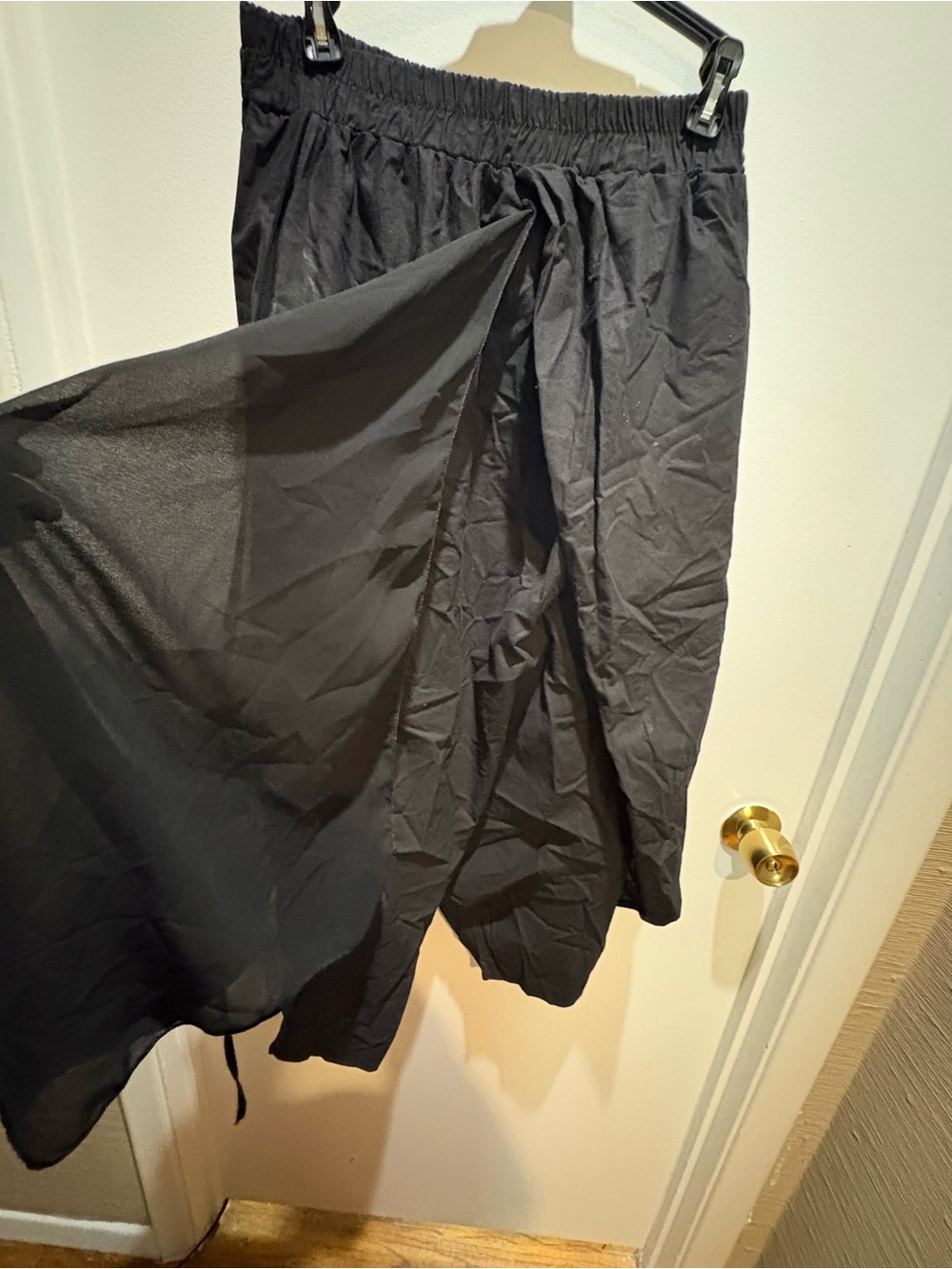 Black Women's Draped Asymmetric Harem Cropped Pants - Unbranded - Picture 2 of 4
